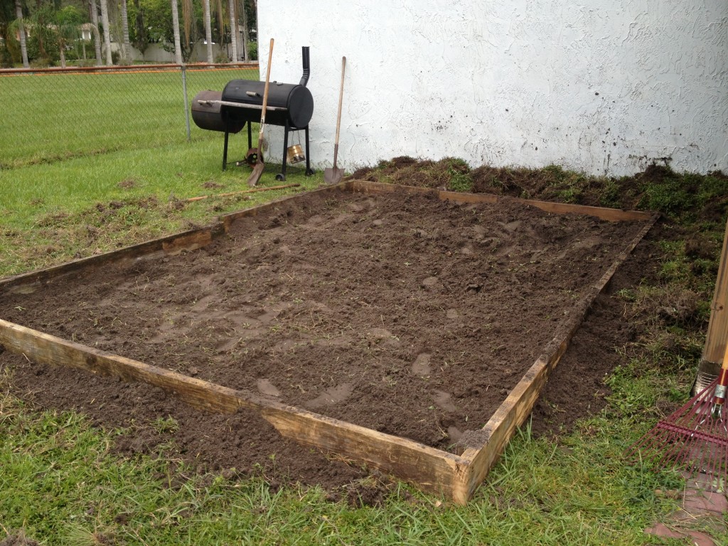 DIY Frugal and jerry-rigged but functional raised garden bed