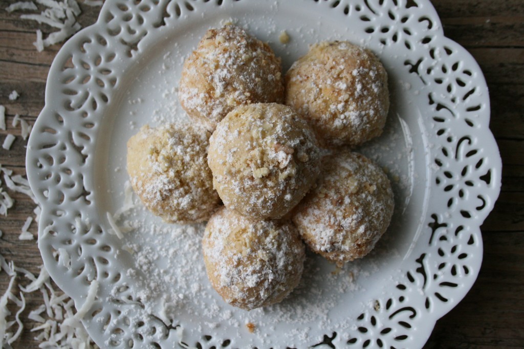 Crumbly coconut cookies. So delicious!