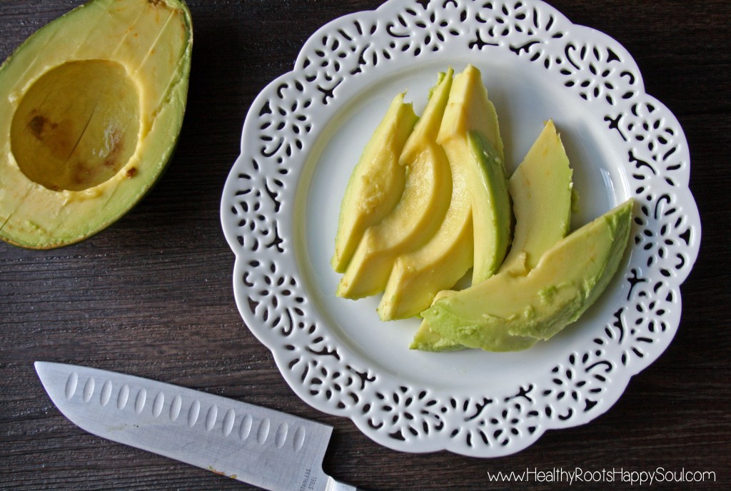 The best way to cut an avocado -- you had no idea it was this easy to cut an avocado and still make it look pretty.