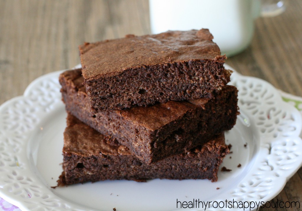 Chocolate Pillow Cake Bliss Bars. A sinfully, deliciously, fluffy, spongey, chocolately moist cake bar.