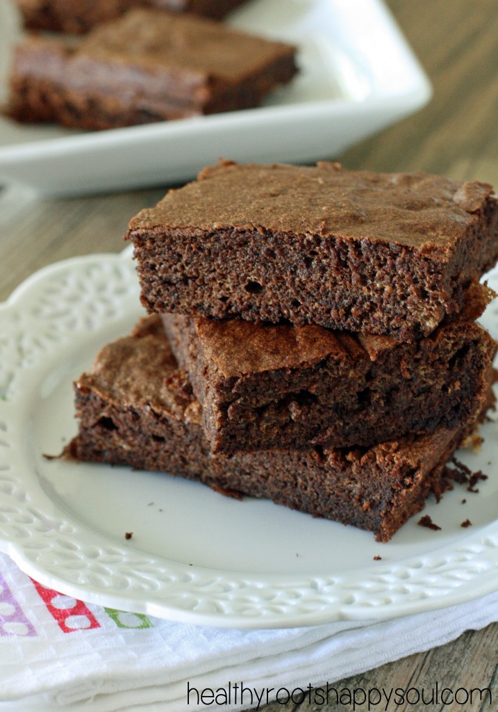 Chocolate Pillow Cake Bliss Bars. A sinfully, deliciously, fluffy, spongey, chocolately moist cake bar. 