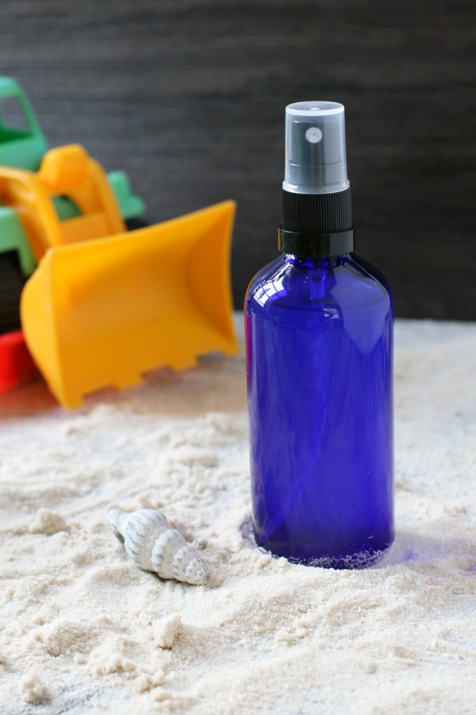 Spent a little too much time in the sun? Here's a simple, sunburn cooling face mist made with nourishing and soothing ingredients.