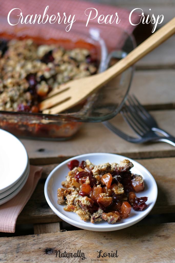 cranberry-pear-crisp-naturally-loriel-featured