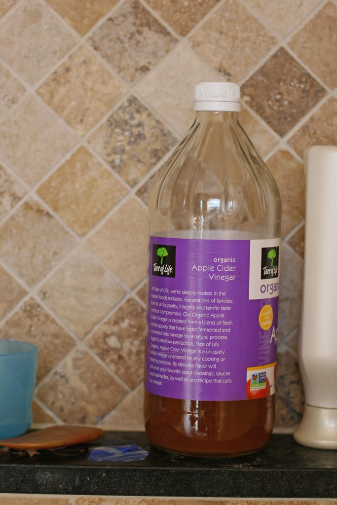 how-i-got-the-gunk-out-of-my-hair-from-my-natural-shampoo-apple-cider-vinegar-naturallyloriel