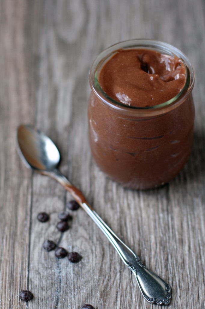 Wholesome ingredients like gelatin, maple syrup, coconut milk, whole milk, and unrefined salt make this homemade healthy chocolate pudding a guilt-free treat.