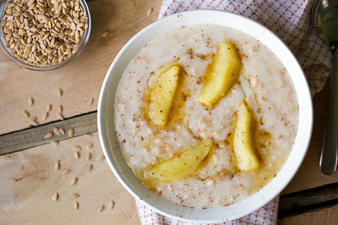 Maple Cinnamon Einkorn Berry Breakfast Porridge