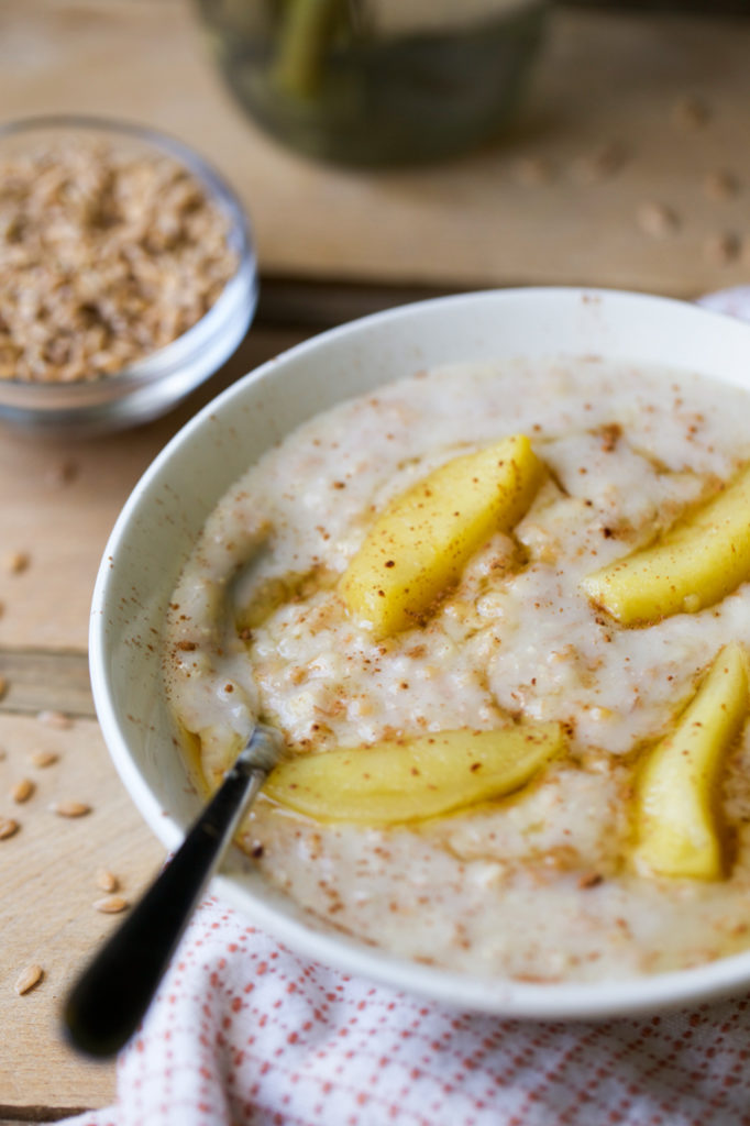 einkorn berry breakfast porridge